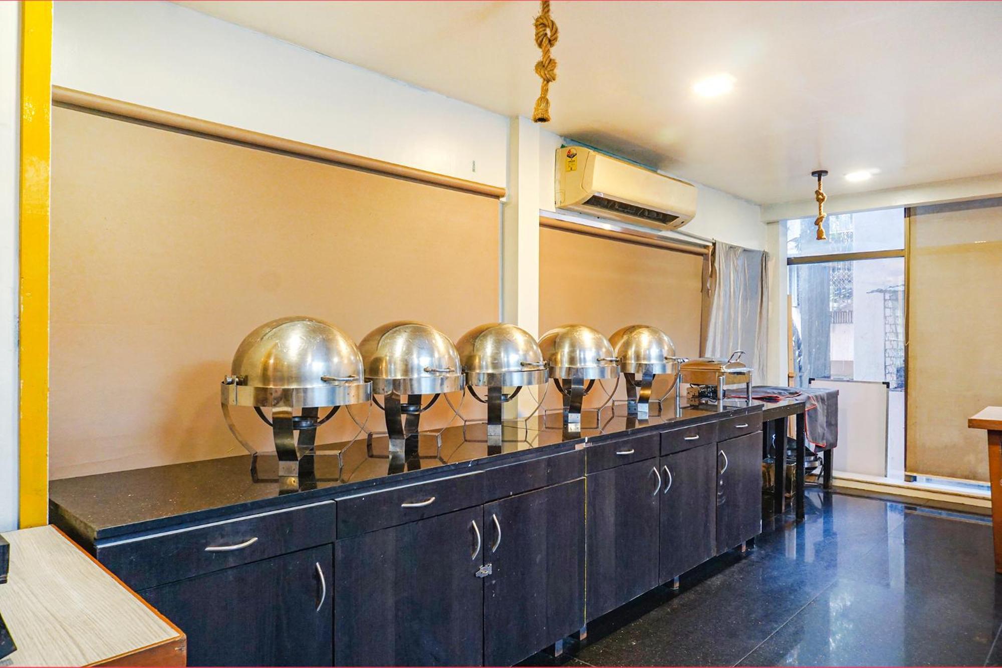 Fabhotel Prime Deccan 8 Pune Eksteriør billede