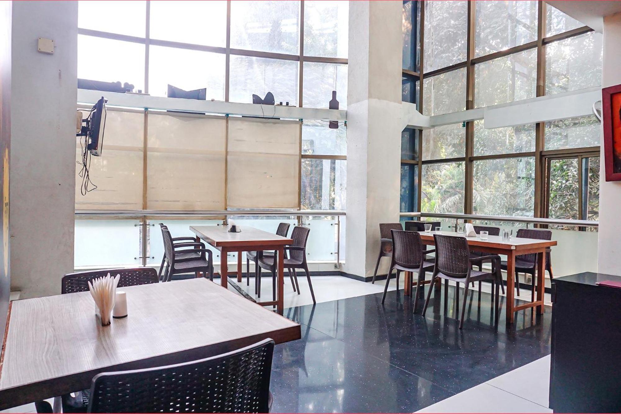 Fabhotel Prime Deccan 8 Pune Eksteriør billede